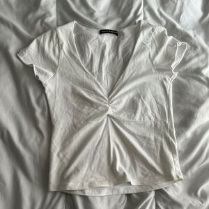 Brandy Melville Gina Top Color White